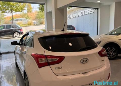 Hyundai i30 1.6 - 8/10