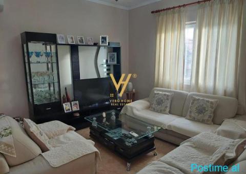 JEPET HYRJE 2+1+BLK ME QERA TE TREGU ELEKTRIK 50.000 LEKE - 1/6