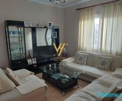JEPET HYRJE 2+1+BLK ME QERA TE TREGU ELEKTRIK 50.000 LEKE