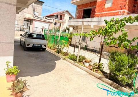 JEPET ME QERA KATI I PARE I NJE VILE, ISH KENETA, DURRES - 2/8