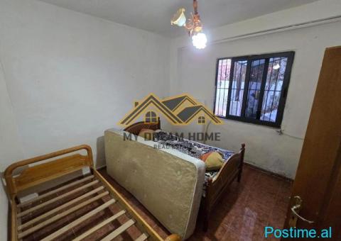 SHITET SHTEPI PRIVATE 1-KATSHE TEK LAGJIA 6 DURRES - 4/10