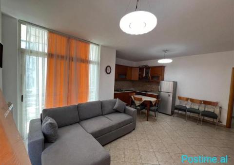 Jepet apartament per qira 2+1+2+2 tek Komuna e Parisit - 1/8