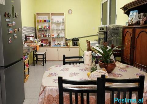 🏡 JEPET ME QERA – APARTAMENT 2+1 ME VERANDË TË MADHE - 8/9