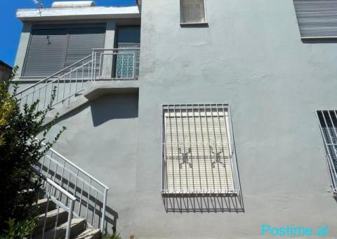Jepet me qira shtëpi private 3+1 – Pranë Markates! - 6/10