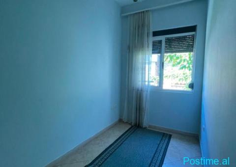 Jepet me qira shtëpi private 3+1 – Pranë Markates! - 10/10