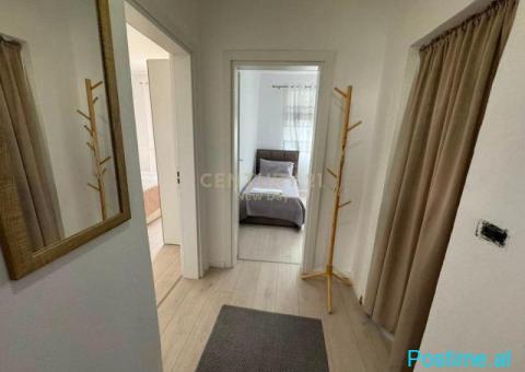 +355698329326 Apartament 2+1 Me Qira në Bulevardin Kryesor, - 5/10