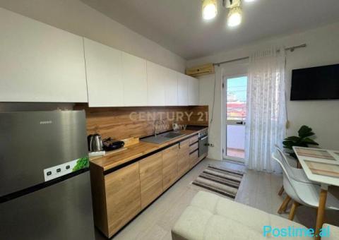 +355698329326 Apartament 2+1 Me Qira në Bulevardin Kryesor, - 10/10