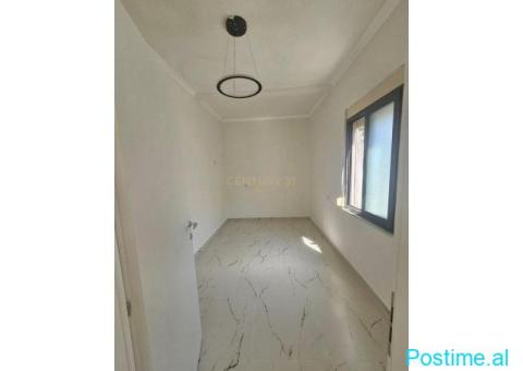 SHTEPI PRIVATE TE LAGJA RE PER SHITJE DURRES ! - 8/10