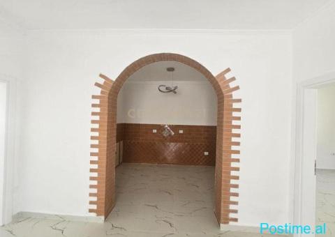 SHTEPI PRIVATE TE LAGJA RE PER SHITJE DURRES ! - 9/10