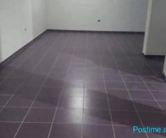 Jepet me qira ambient në katin përdhe (kati 0) të një shtëpi