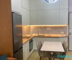APARTAMENT ME QERA ALI DEMI