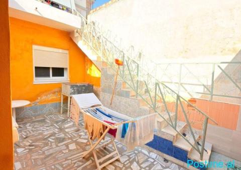SHITET SHTEPI PRIVATE NE ZONEN E LAGJES SE RE, DURRES - 3/9