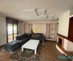 JEPET APARTAMENT 3+1+2+BLK ME QERA TE KOMUNA PARISIT 1.100 E