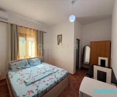 0686051712 JEPEN ME QERA 6-shte GARSIONIERE NE PLAZH-RROTA E
