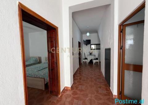 0686051712 JEPEN ME QERA 6-shte GARSIONIERE NE PLAZH-RROTA E - 5/9