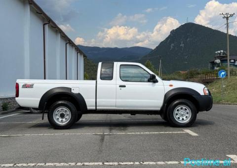 Nissan NP300 2.5 nafte 2011 🇨🇭🇨🇭🇨🇭 - 8/8