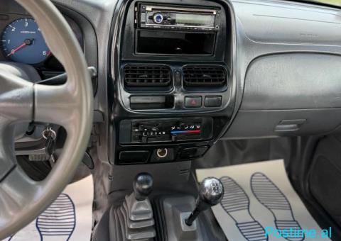 Nissan NP300 2.5 nafte 2012 🇨🇭🇨🇭🇨🇭 - 6/10