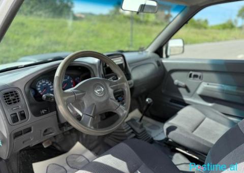 Nissan NP300 2.5 nafte 2012 🇨🇭🇨🇭🇨🇭 - 8/10