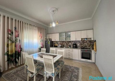 SHITET SHTËPI PRIVATE 2-KATËSHE – HAPËSIRË, KOMODITET DHE PR - 2/10