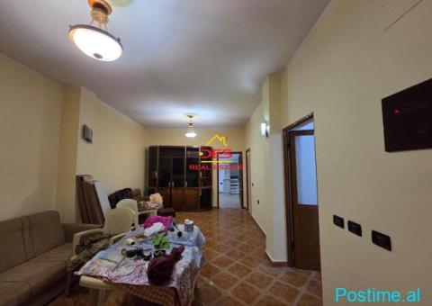 🆕🏘 JEPET ME QIRA SHTËPI PRIVATE NË ÇOLE, VLORË. - 5/9