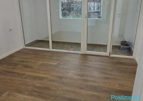 SHITET APARTAMENT 1+1+TUALET 'ALI DEMI PRANE SHKOLLES 1 MAJI - 1/4