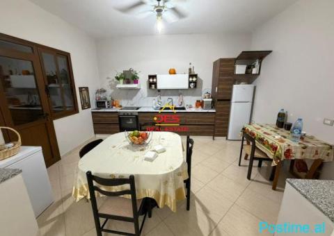 🆕🏘 JEPET ME QIRA KATI I DYTË I NJË VILE NË PUS MEZIN,VLORË - 5/10