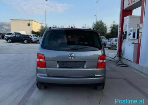 Volkswagen Touran - 4/10
