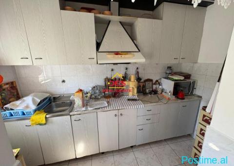 🔑🏡 SHITET APARTAMENT 2+1 NË ÇOLE ,VLORË - 2/8