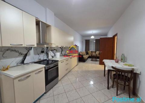 🔑🏡 JEPET ME QIRA APARTAMENT 1+1 PRANË XHAMISË, VLORË - 1/10