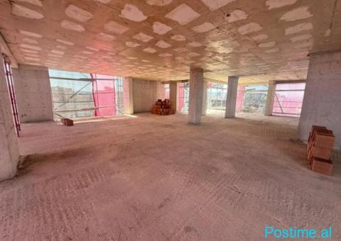 🏡 SHITET APARTAMENT 3+1 ME VERANDË – RRUGA E DIBRËS (PRANË - 4/6