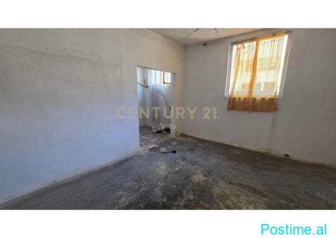 Shitet Shtëpi Private 1-Katëshe në Qendër të Durrësit, Rrugi - 7/7