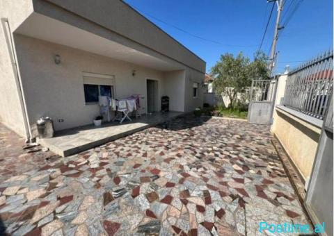 Shitet Shtëpi Private tek 4 Rrugët, Shijak - 6/10