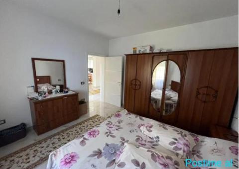 Shitet Shtëpi Private tek 4 Rrugët, Shijak - 9/10