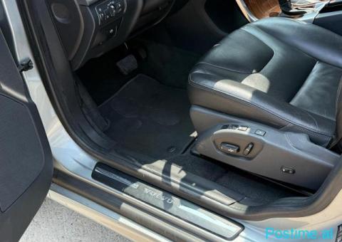 Volvo XC60 2.0 - 2/10