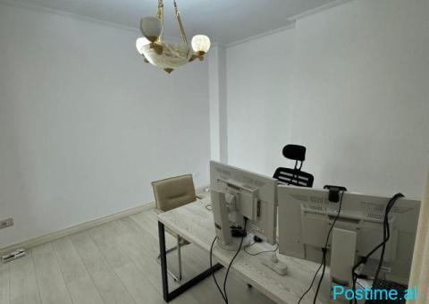 ✅ Zyrë me Qira në Bllok - 2/6