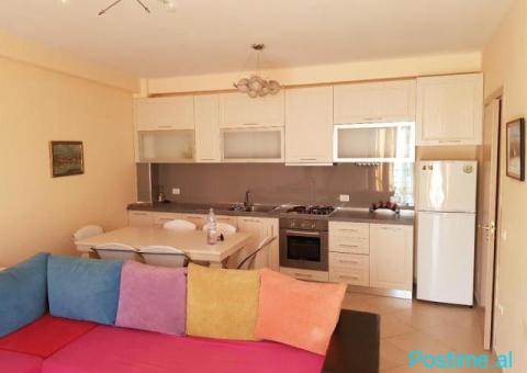 APARTAMENT ME QERA 2+1+2 RRUGA E BARRIKADAVE 70.000 LEKE - 5/5