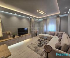 Apartament 1+1 per qera te Komuna e Parisit