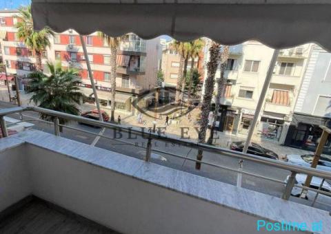 Apartament 1+1 Me Qira në Bulevardin Kryesor, Durrës! - 2/6