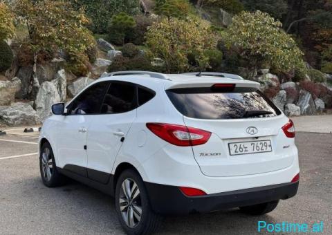 Hyundai Tucson 2.0 - 2/10