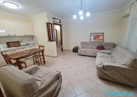 0698329326 Jepet me Qira Apartament 2+1 me qira në qendër - 1/8