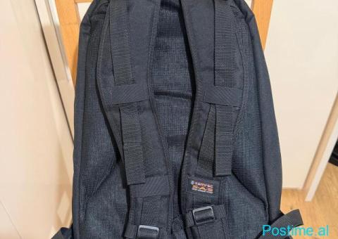 Tamrac DSLR camera bag backpack Red & Black KONTAKT VBER&WH - 3/4
