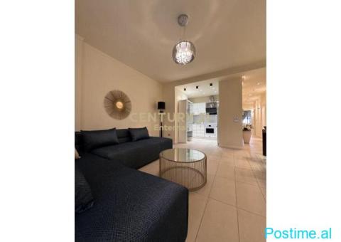 Qera Apartament 3+1+2+Post Parkimi tek Rruga e Kosovareve - 1/10