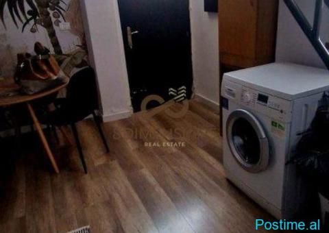 Jepet me qera Duplex tek rruga Barrikadave, - 7/8