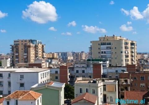 Jepet me qera kati i parë i një shtëpie private në Durrës - 5/10