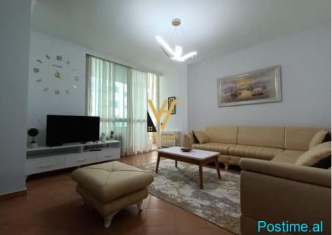 JEPET APARTAMENT 3+1+BLK ME QERA TE KOMUNA E PARISIT 900 EUR - 1/5