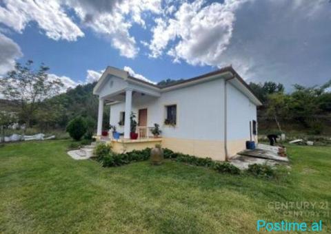 Shtëpi private një-katëshe me qira në Petrelë! - 2/6