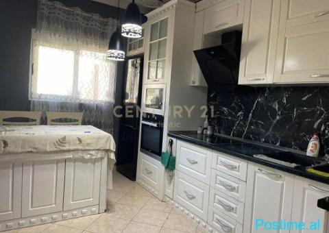 0698329326 SHITET SHTEPI PRIVATE NE SPITALLE! - 9/10