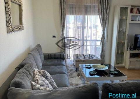 Apartament Me Pamje Deti Dhe Porti 3+1+2 Me Qira , Durrës! - 9/10