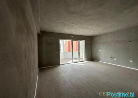 Duplex Per Shitje Tek River Side!