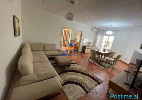 JEPET APARTMENT ME QERA 2+1+BALLKON 'KOMUNA E PARISIT' 700 E - 3/4